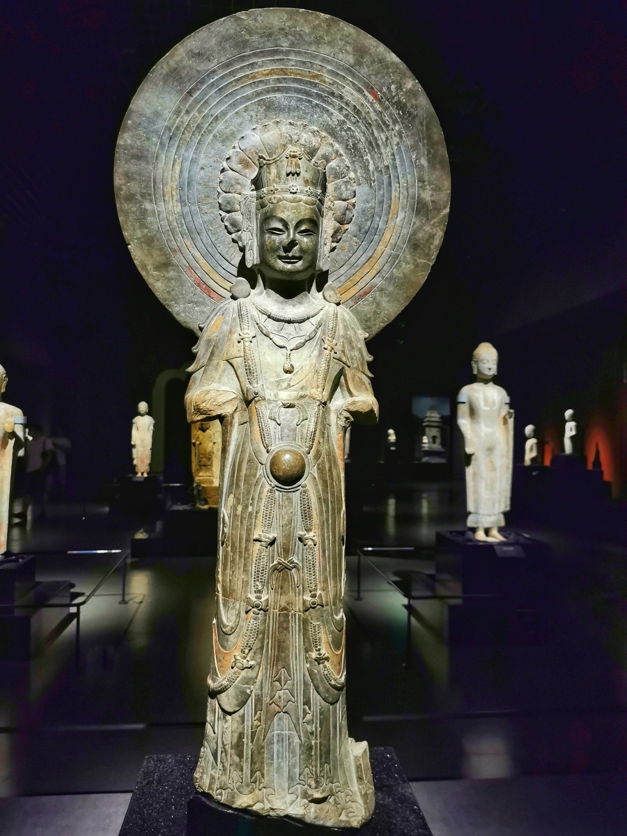 蝉冠菩萨佛像造像东魏山东博兴龙华寺出土造型优美雕工精湛被称为东方