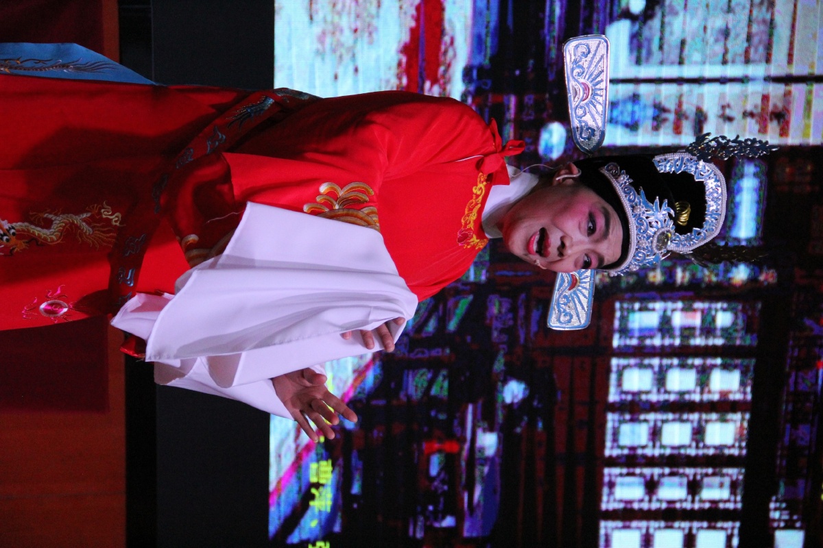 越剧《碧玉簪/送凤冠》