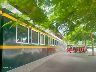 2373106