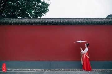 1909622