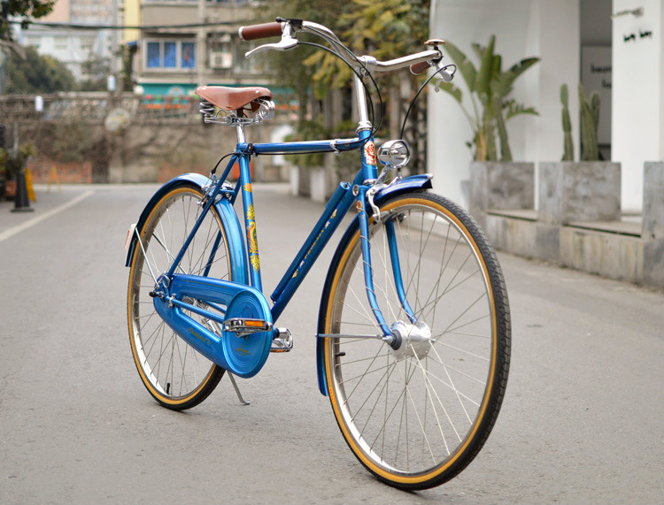 26寸宝蓝色凤凰改装复古自行车