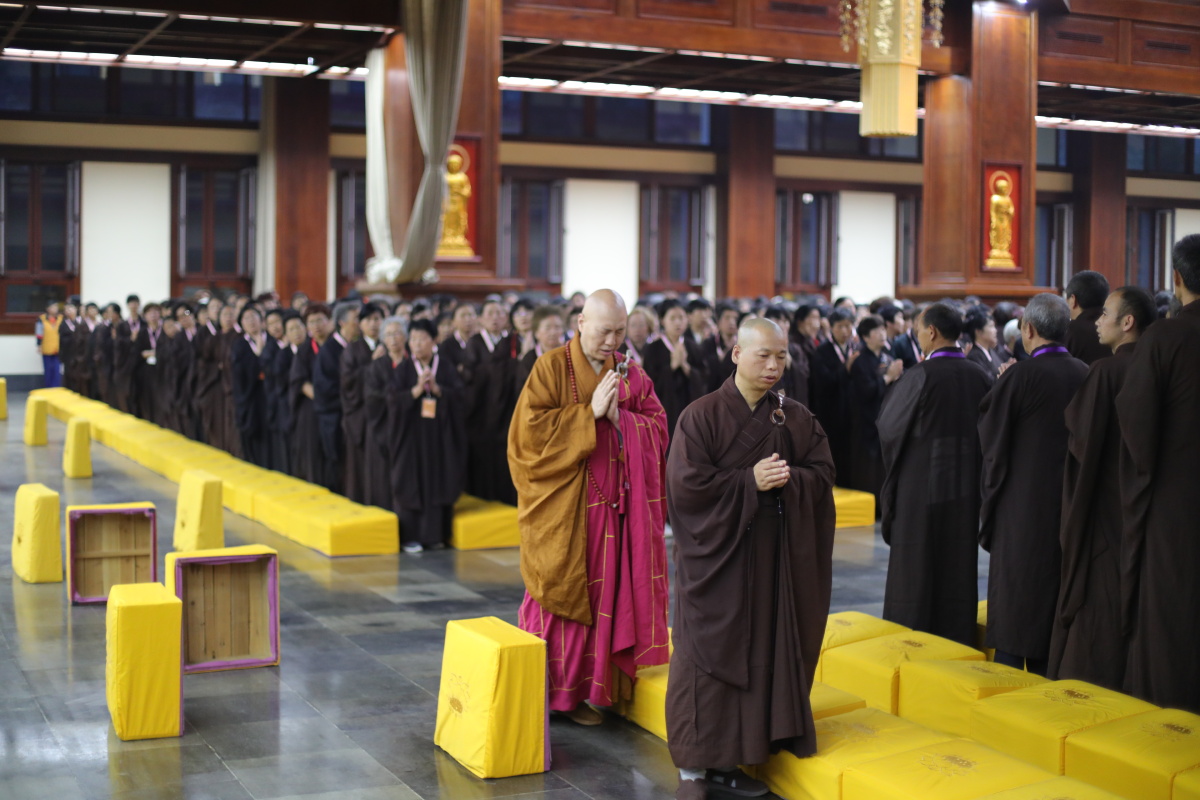 庐山东林寺寺院法会出家人