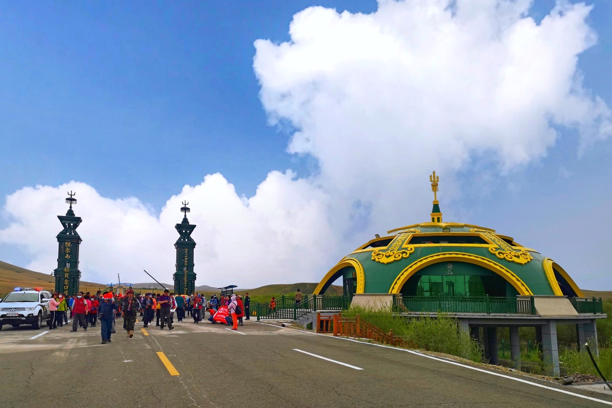 我国与蒙古国的国防线内蒙古阿尔山国门