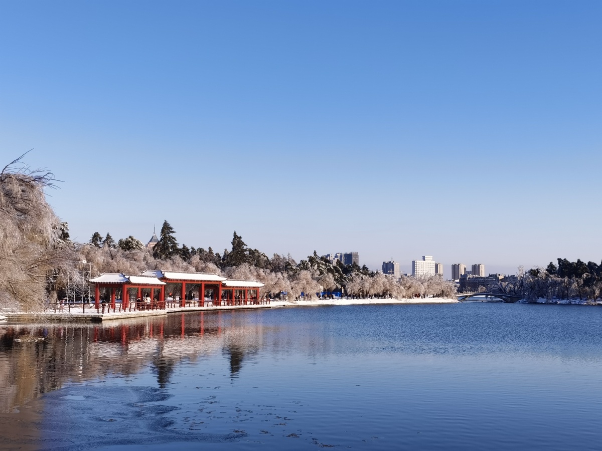 最美北国春城冰玉晶莹剔透玲珑