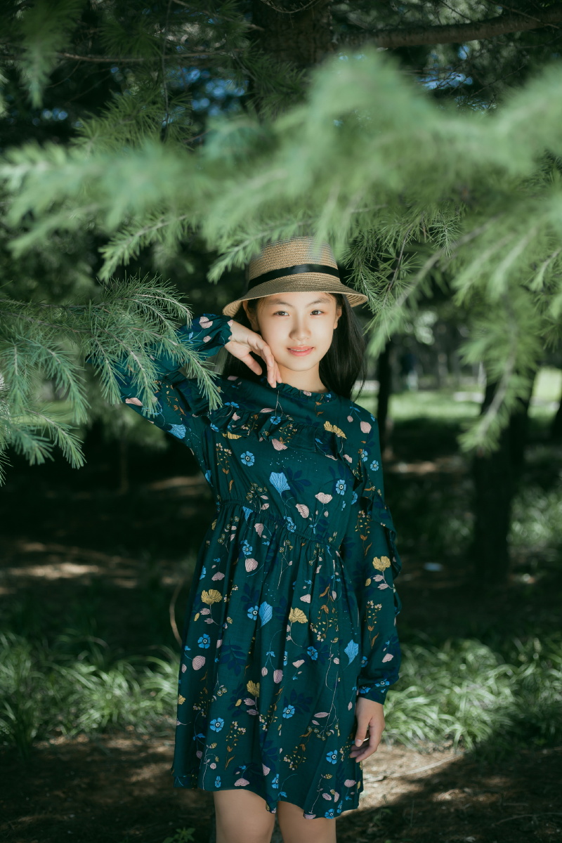 青春洋溢的13岁女孩