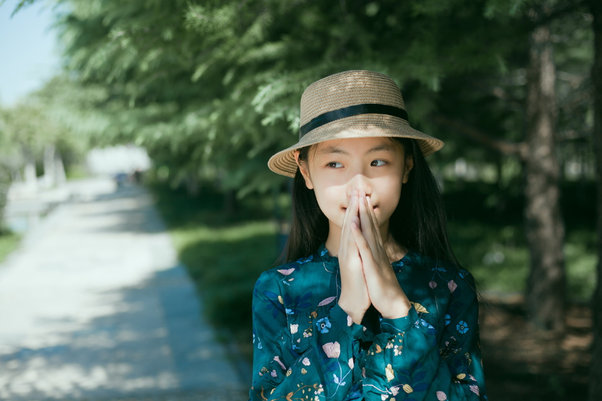 青春洋溢的13岁女孩