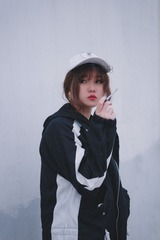 001