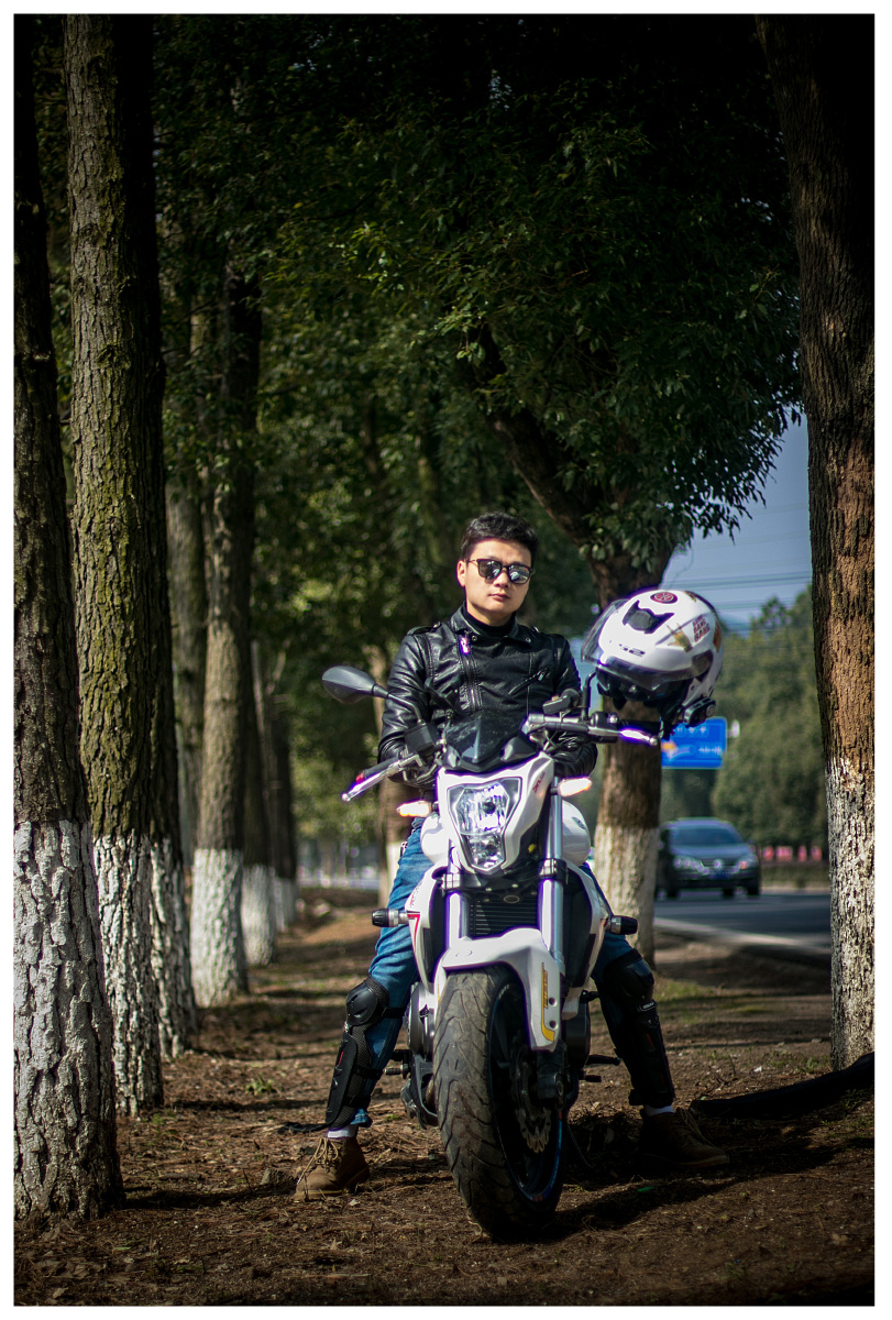 自拍我的机车照