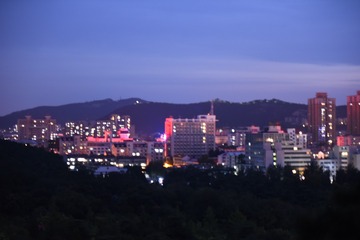2116657