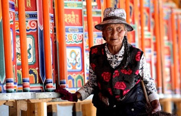 甘南 拉卜楞寺 祈福