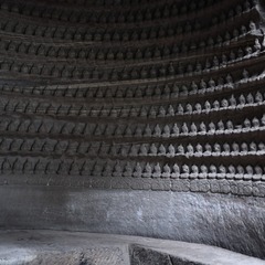 7048124