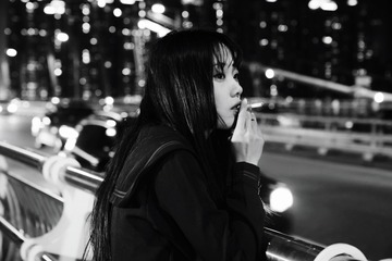 001