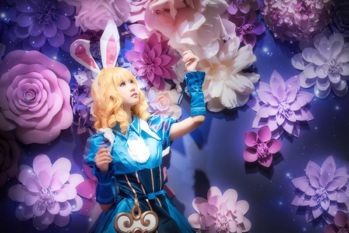 王者荣耀妲己仙境爱丽丝cos正片