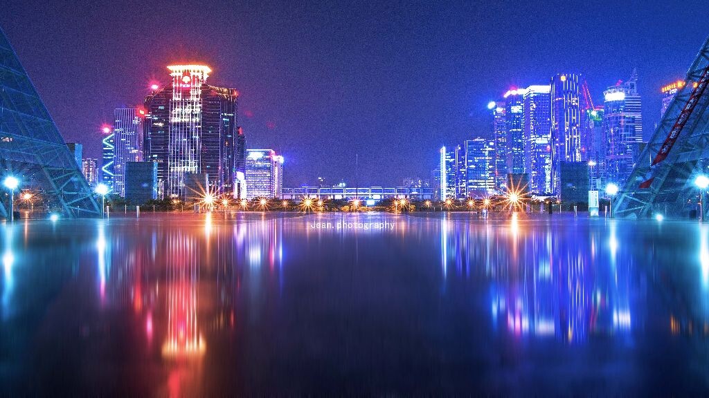 市民中心<br />
2013年8月27日