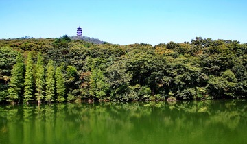 《诸葛亮与汉水秘境隆中》