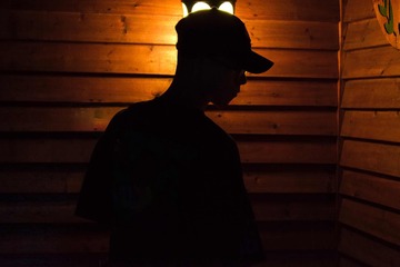 001