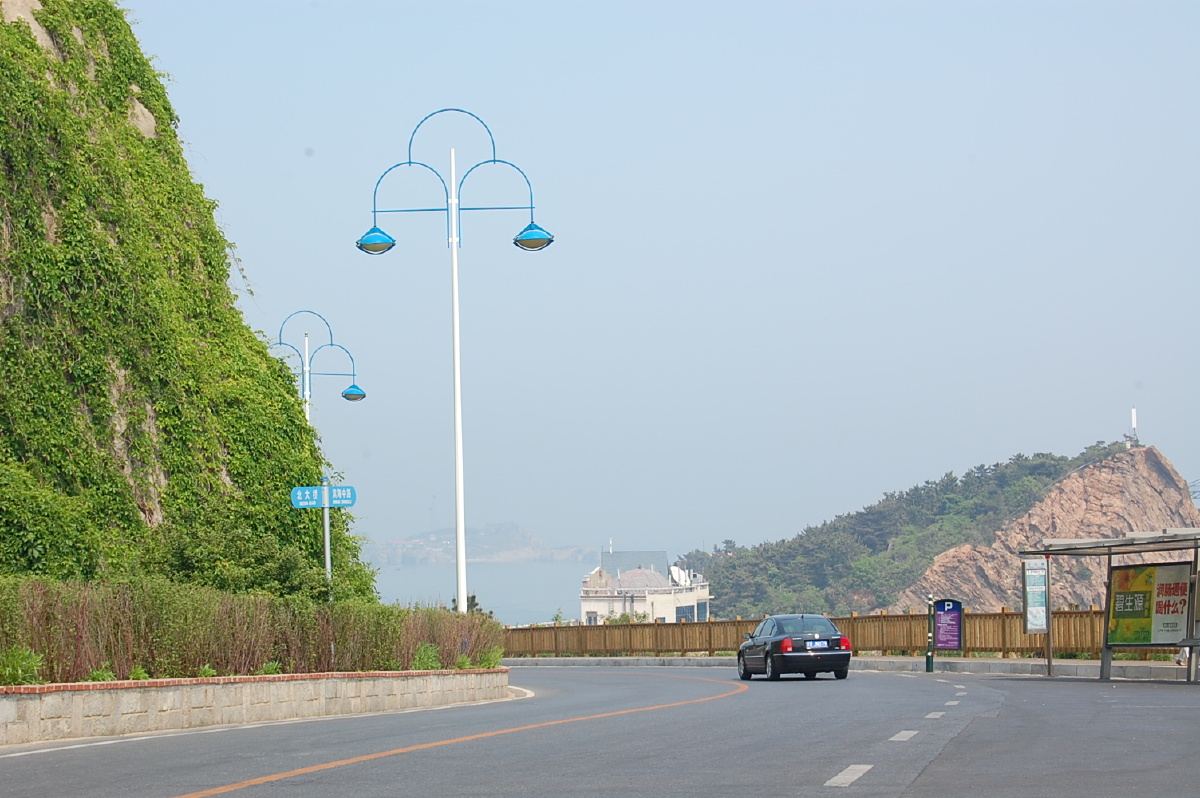  br /> 在大连老虎滩那边的滨海路上拍的.大连的滨海路,全国最长.