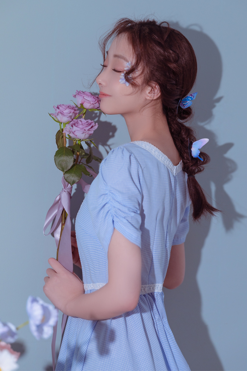 94 镜中花,水中月 出镜:@_小夏夏_ 妆造/摄影/后期:@我就是喵哥