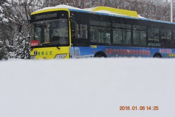 685739