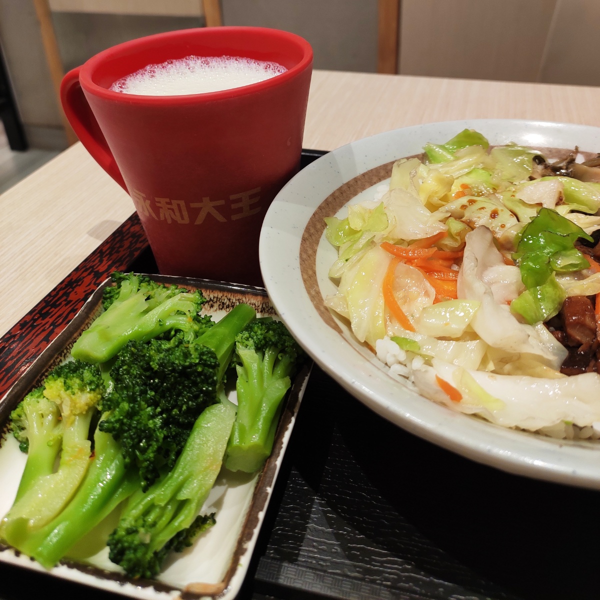 永和大王-卤肉饭