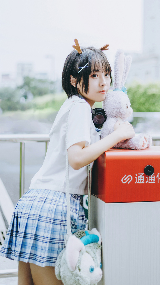 胶片jk制服短发少女