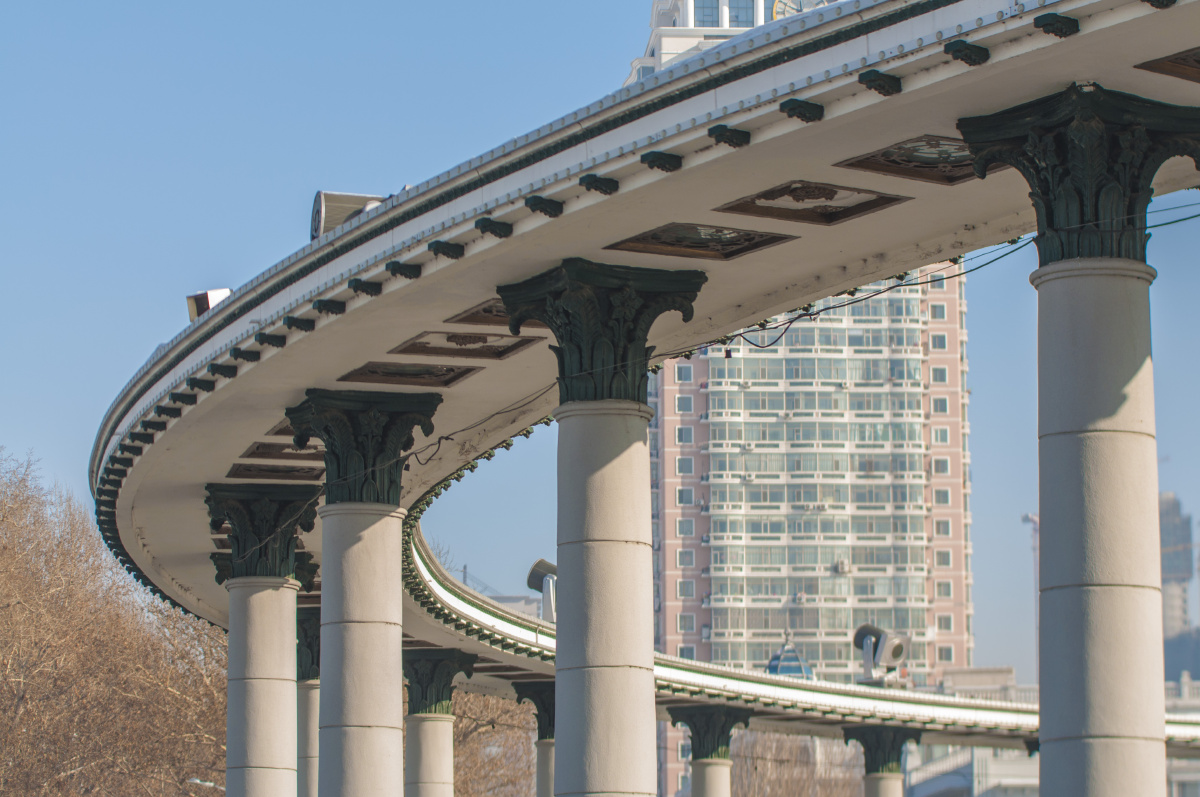 环形建筑 br /> 这种曲线在重庆是多常见啊