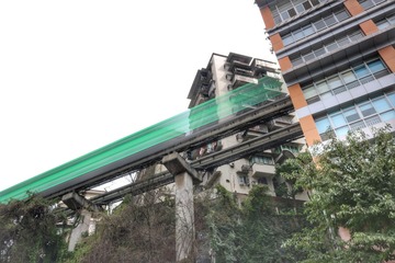545835