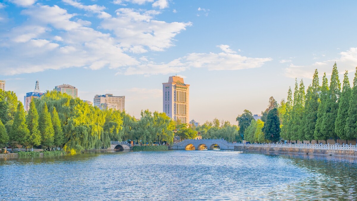 昆明，翠湖，云南省图书馆。