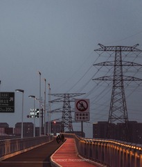 436374