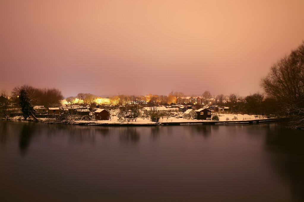 雪夜静好<br />
