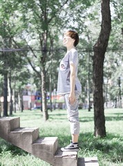 梯子上.jpg