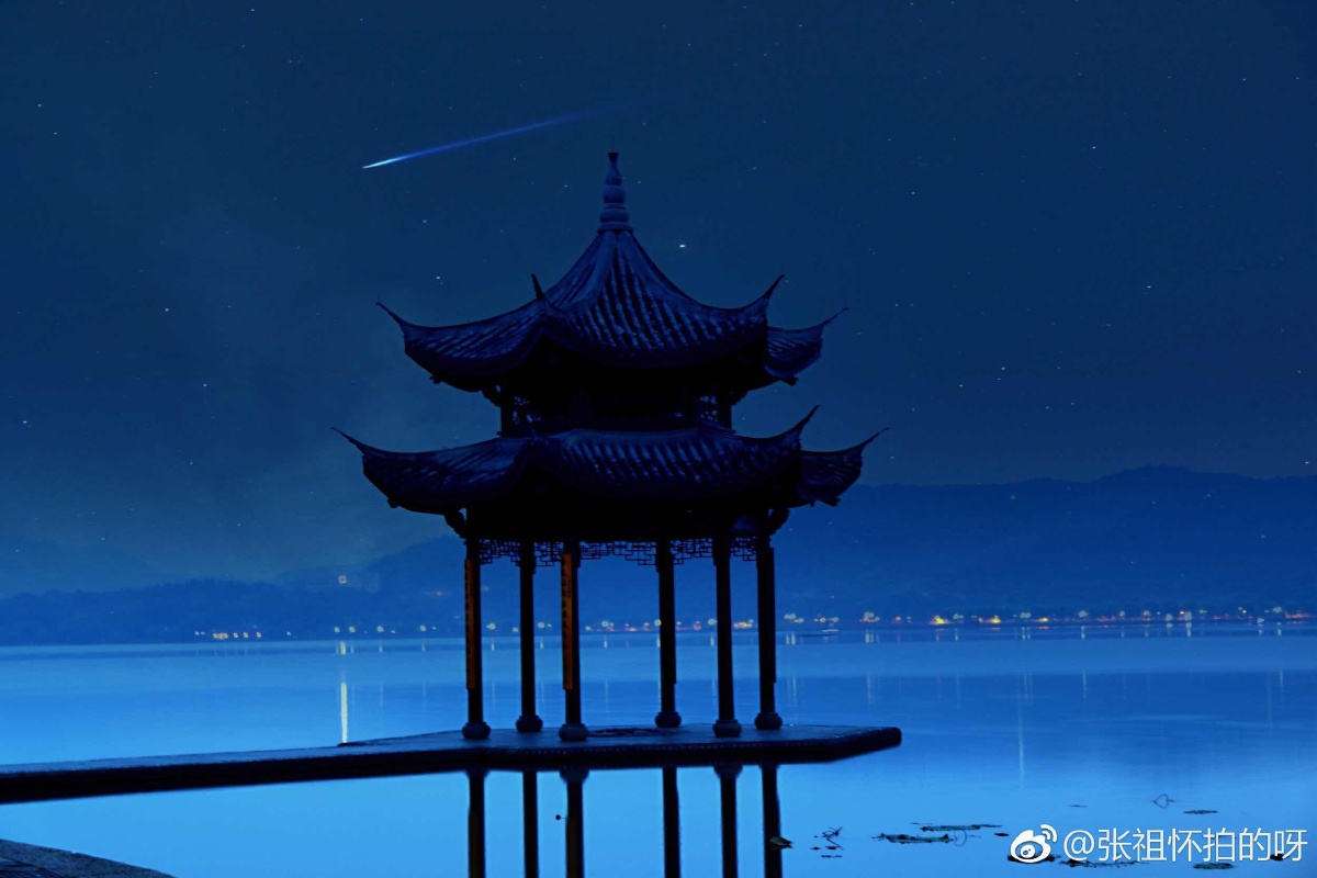 杭州西湖网红亭…