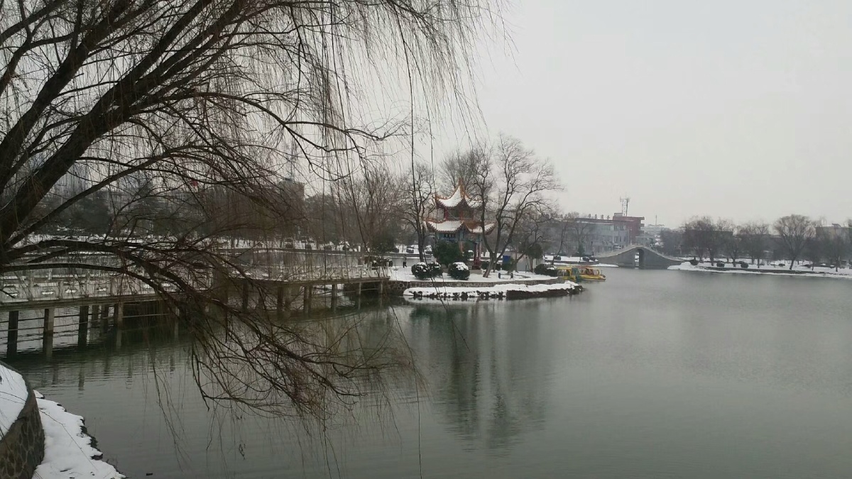 安徽省明光市南湖雪景