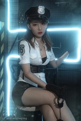 304284