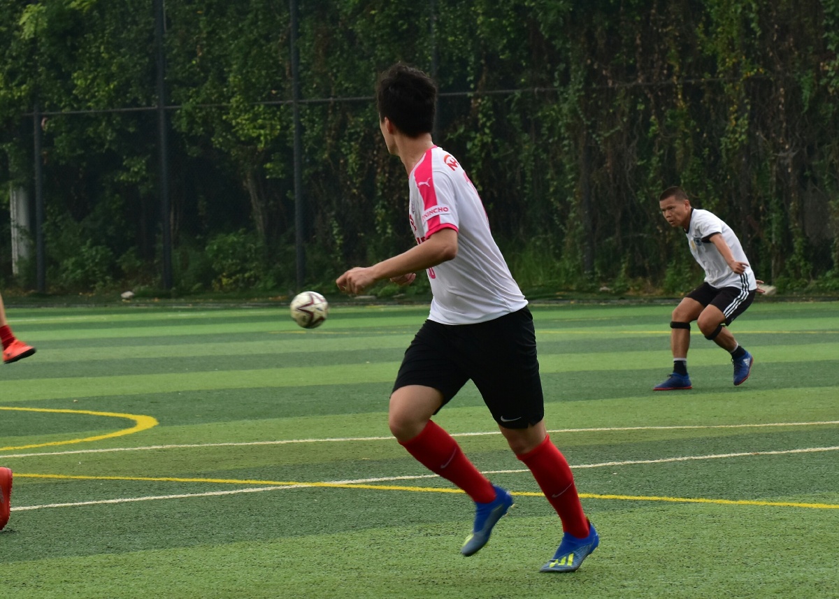 足球- 燕雀247 - 图虫网 - 优质摄影师交流社区