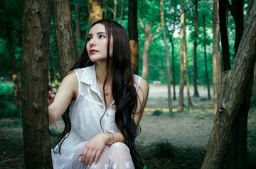 森女人像-3