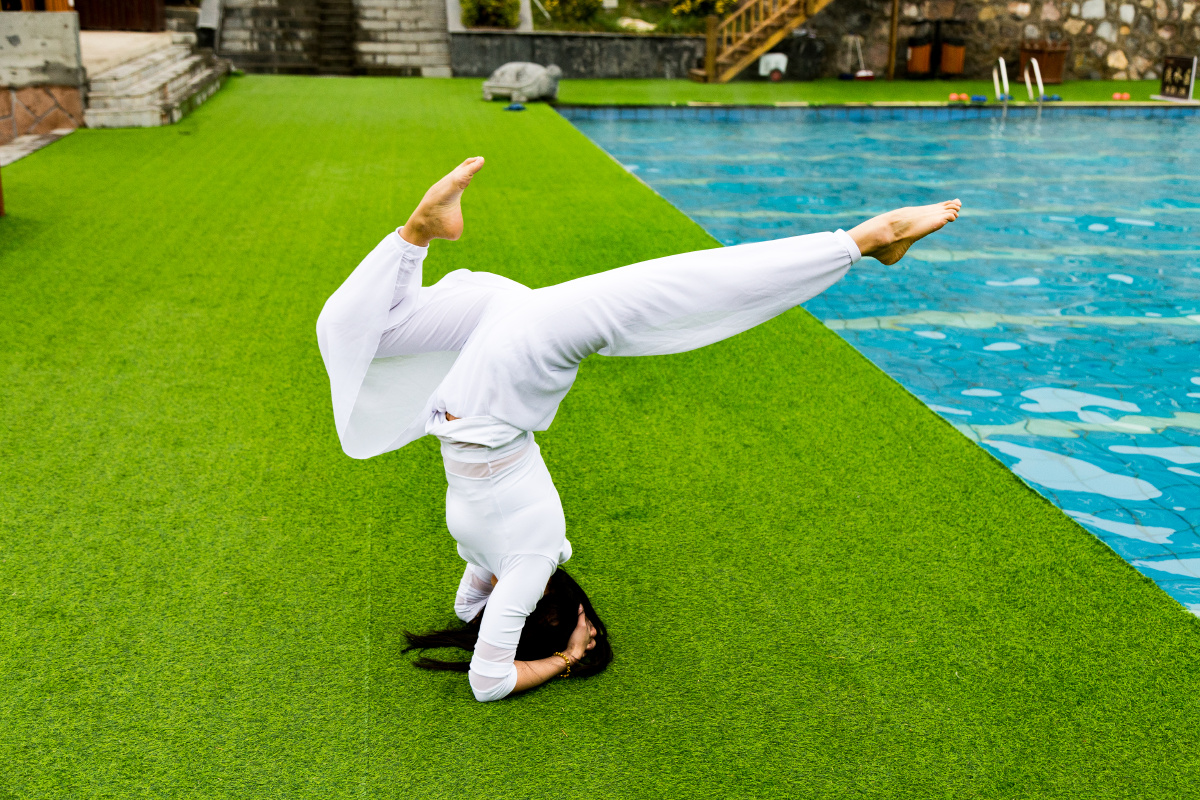 河南辉县市龙溪温泉瑜伽表演