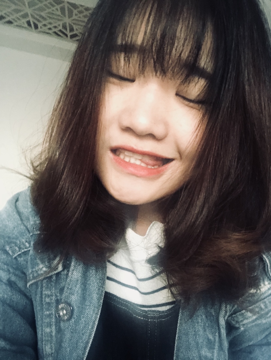 Cathy努力想昵称中