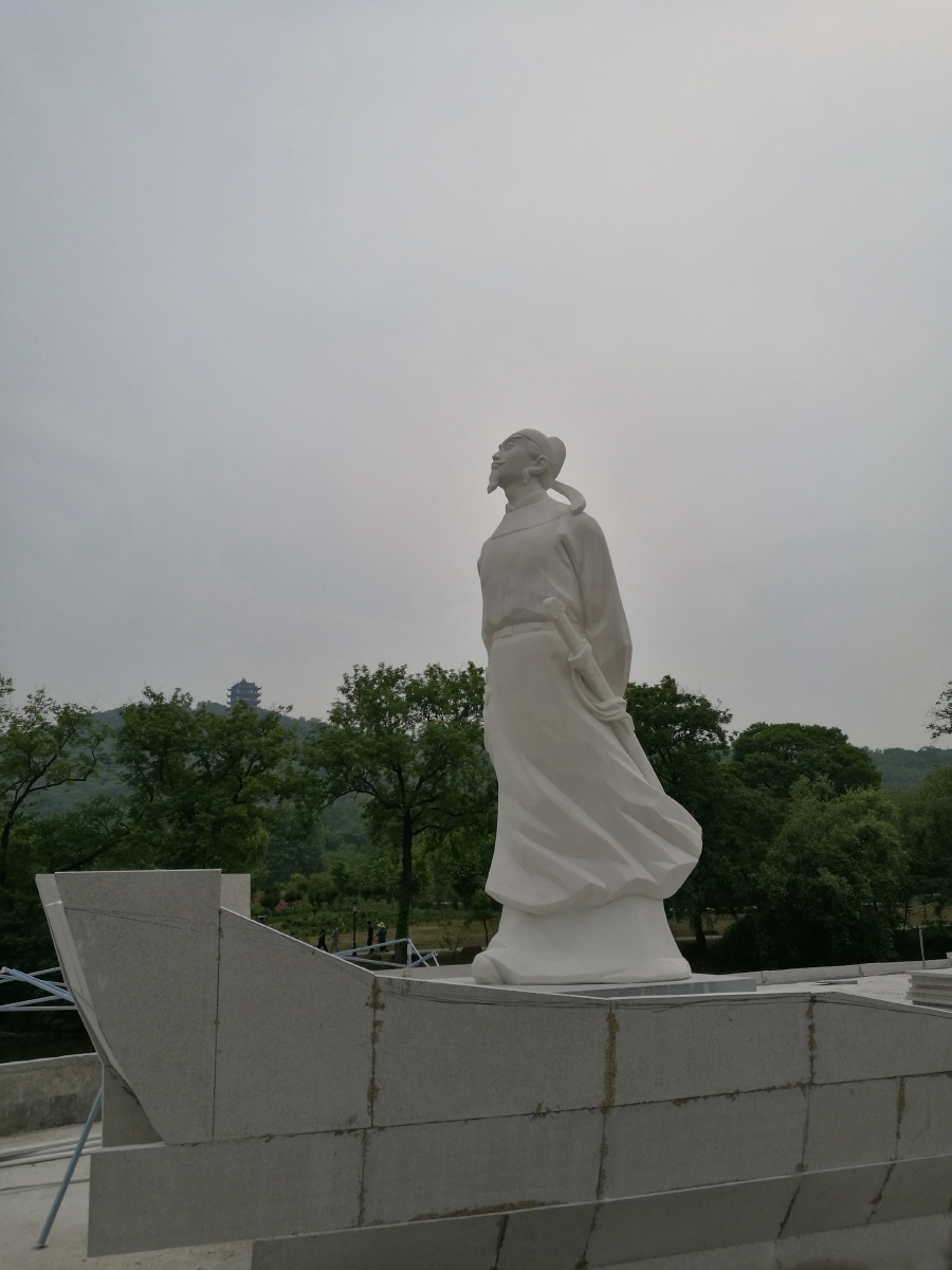 李白雕像