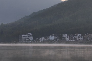 736075