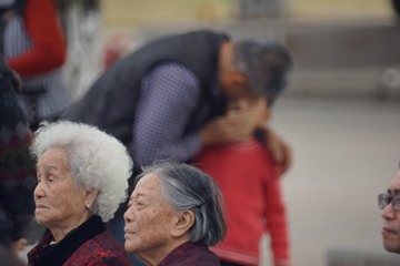 人到中年