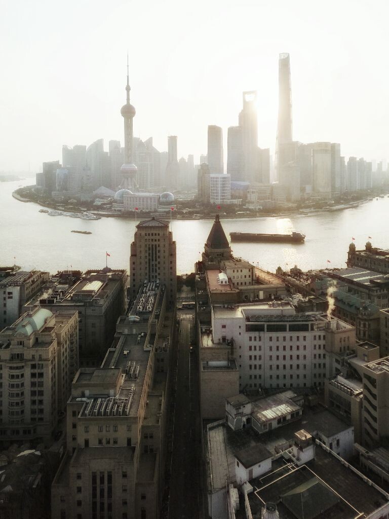 日出东方
