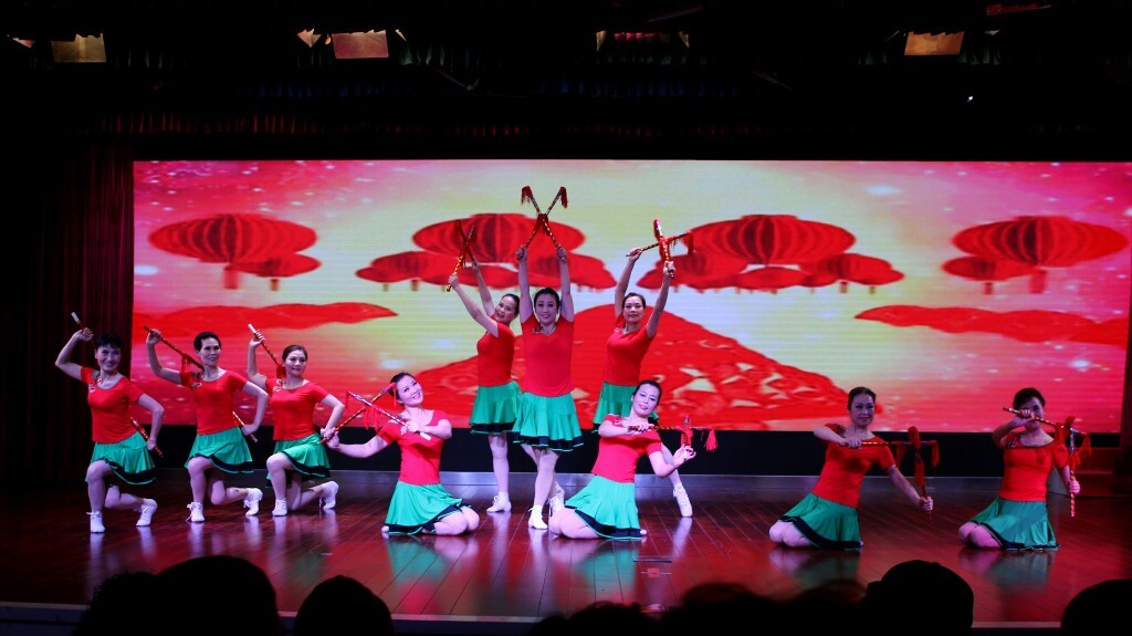 舞蹈《浏阳河》扇子舞,浏阳河是蒋大为第三段花鼓戏曲