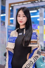 766826