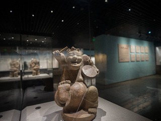 B0004352