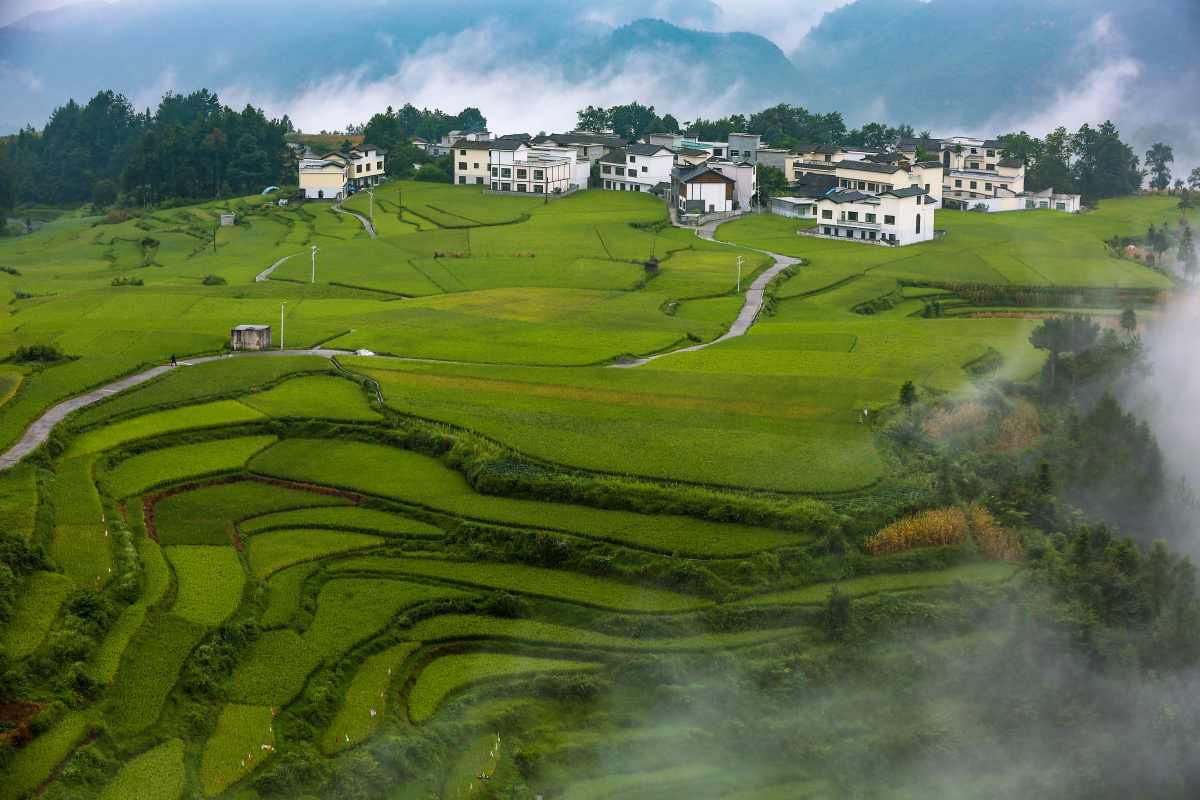 石门胜景贵阳花溪高坡石门村