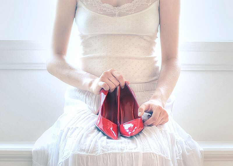 Red shoes<br />

