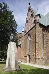 L1002253