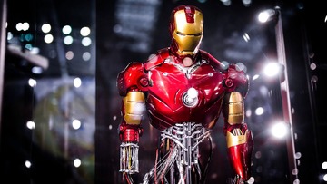 IRON MAN
