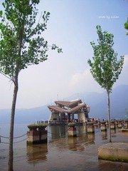 8-13邛海，天气不好。.jpg